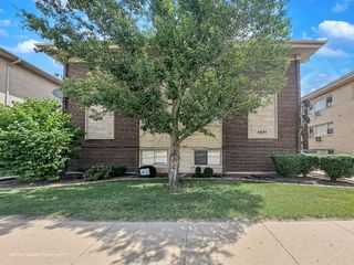 4431 Prescott Avenue 2B, Lyons, IL 60534
