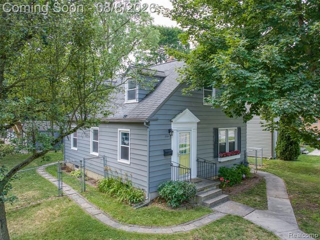 2001 Dexter Avenue, Ann Arbor, MI 48103