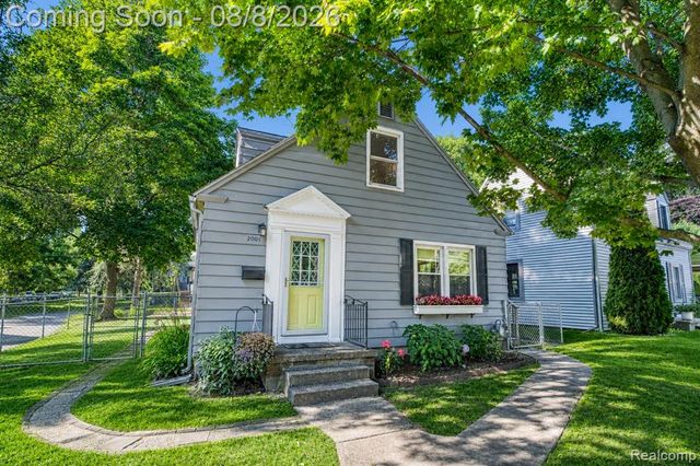 2001 Dexter Avenue, Ann Arbor, MI 48103