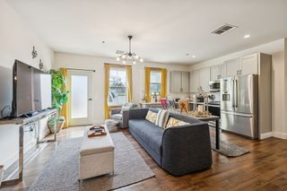 612 21st Ave N Apt 113, Nashville, TN 37203