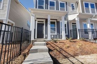 102 Abercorne Way TH-D1, Mooresville, NC 28115
