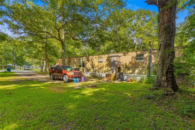 14821 Lucas Drive, Splendora, TX 77372
