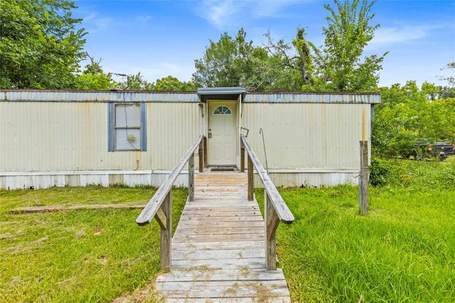 14821 Lucas Drive, Splendora, TX 77372