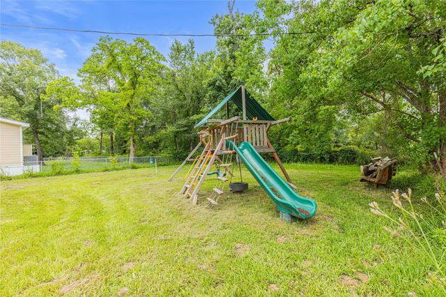 14821 Lucas Drive, Splendora, TX 77372