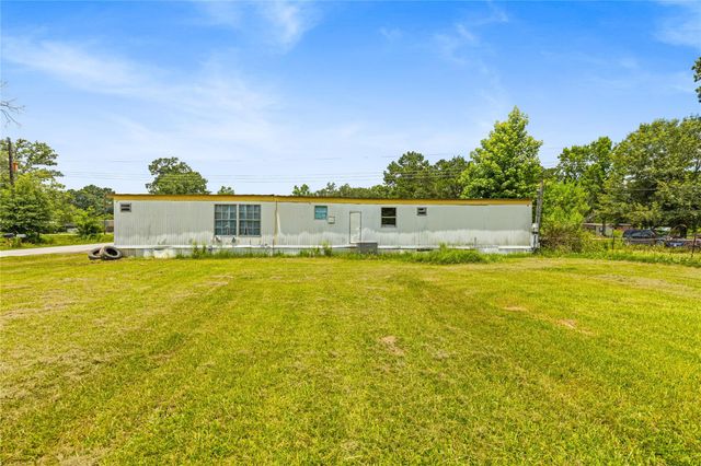 14821 Lucas Drive, Splendora, TX 77372
