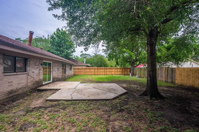 2302 Peaceful Valley Drive, Spring, TX 77373