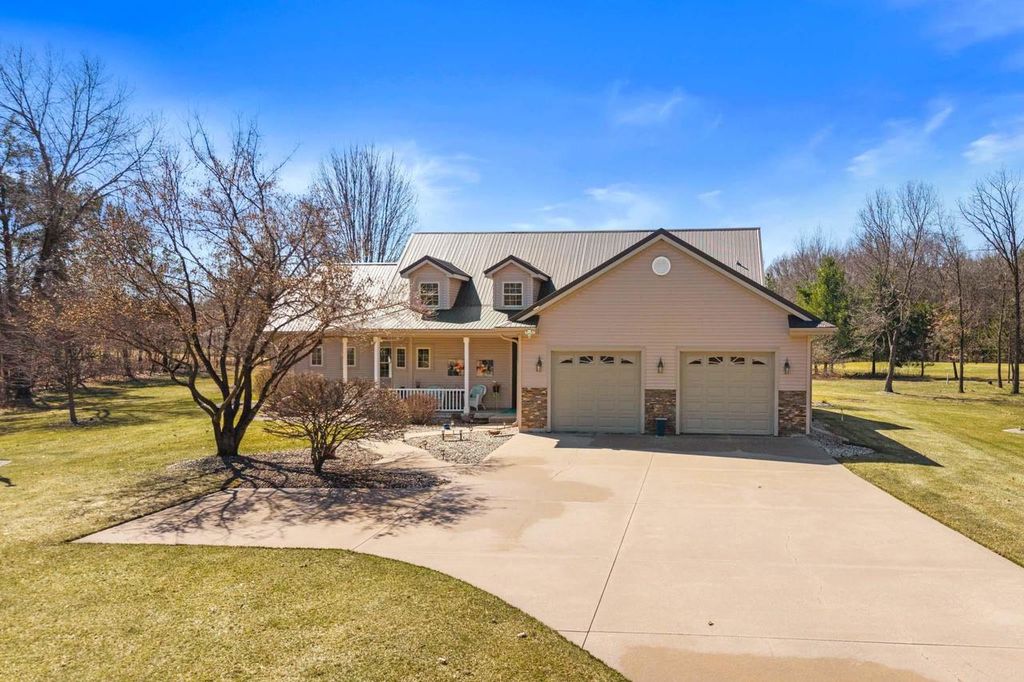 1431 Rain Dance Trail, Nekoosa, WI 54457