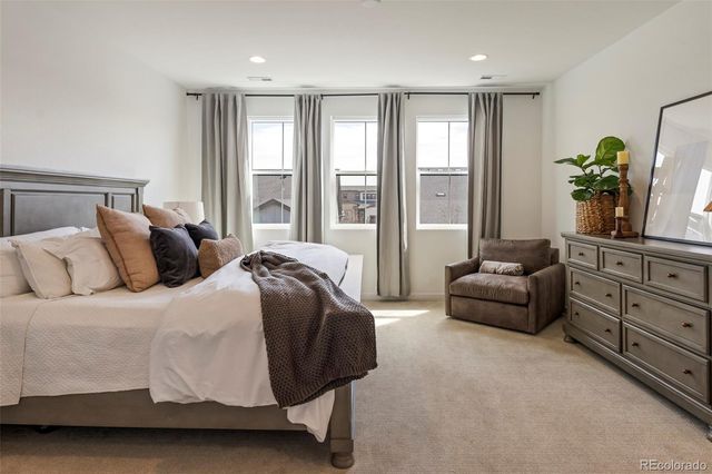 9111 Star Streak Circle, Littleton, CO 80125