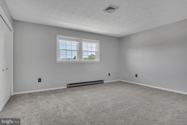 21 LOREE LANE, Shippensburg, PA 17257