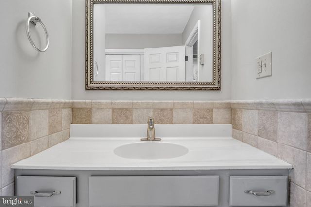 21 LOREE LANE, Shippensburg, PA 17257