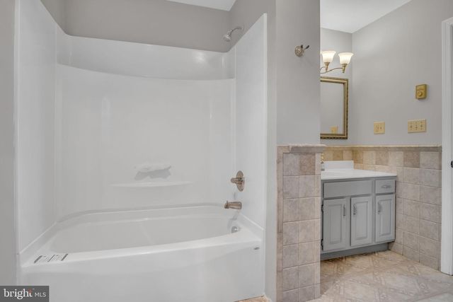 21 LOREE LANE, Shippensburg, PA 17257