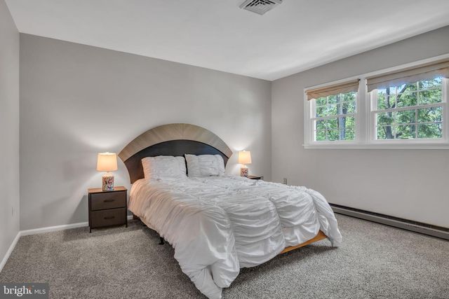 21 LOREE LANE, Shippensburg, PA 17257