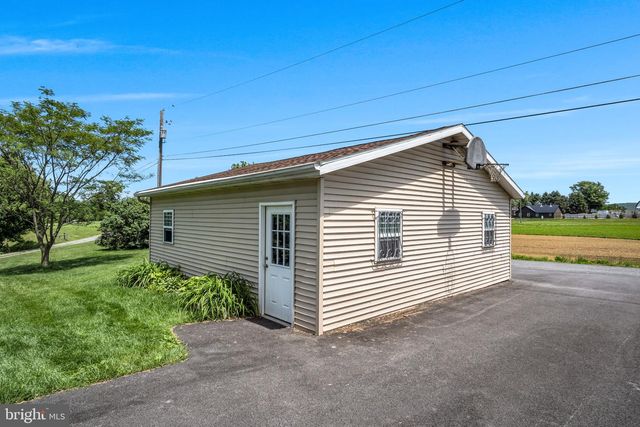 21 LOREE LANE, Shippensburg, PA 17257
