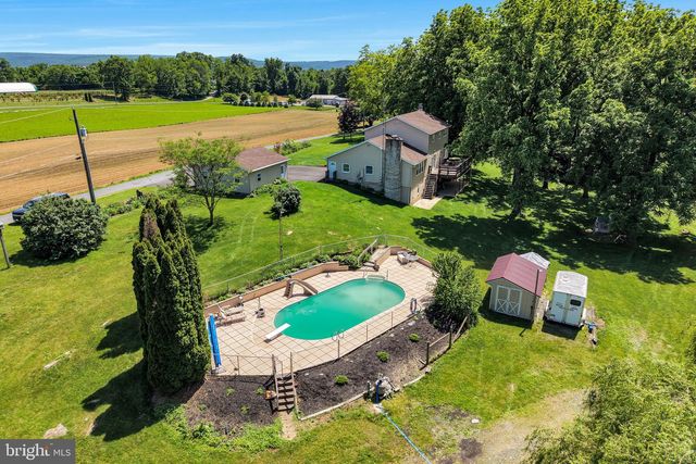 21 LOREE LANE, Shippensburg, PA 17257