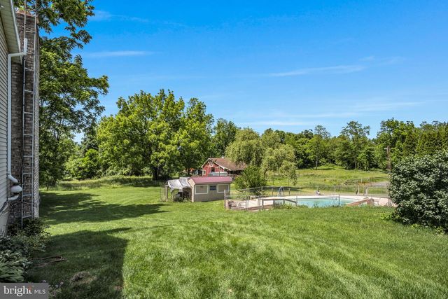 21 LOREE LANE, Shippensburg, PA 17257