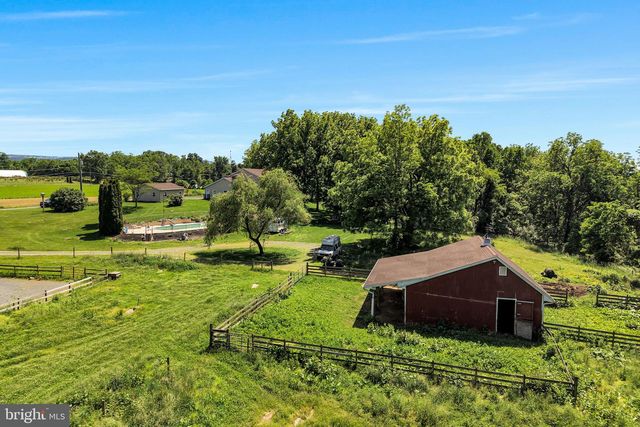 21 LOREE LANE, Shippensburg, PA 17257