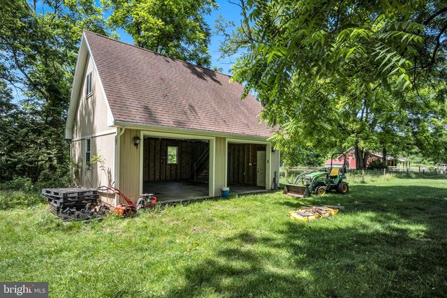 21 LOREE LANE, Shippensburg, PA 17257
