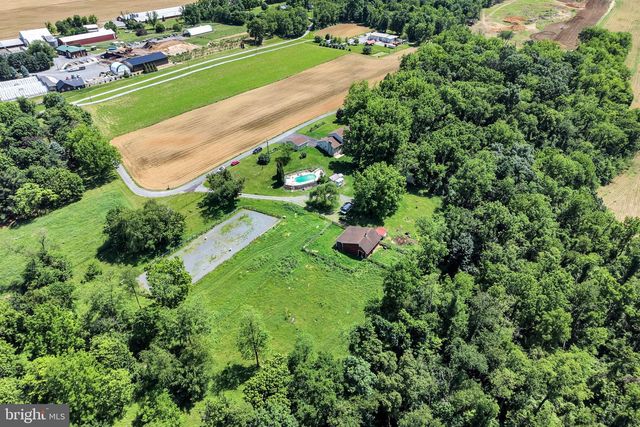 21 LOREE LANE, Shippensburg, PA 17257