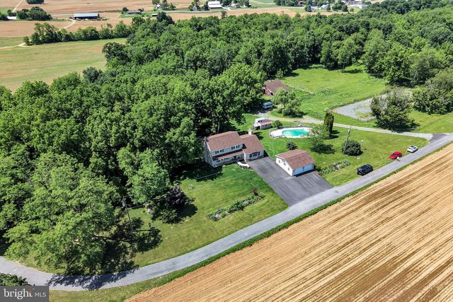 21 LOREE LANE, Shippensburg, PA 17257