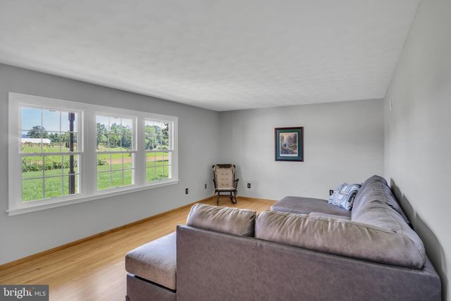 21 LOREE LANE, Shippensburg, PA 17257