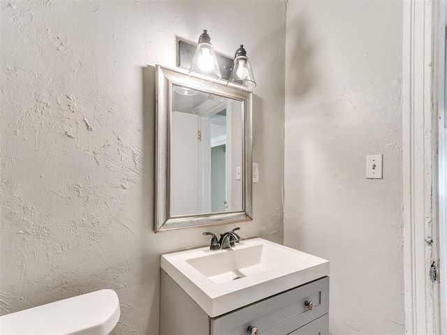 1132 SW Binkley Street, Oklahoma City, OK 73109