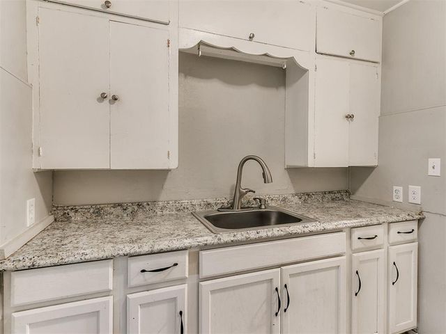 1132 SW Binkley Street, Oklahoma City, OK 73109