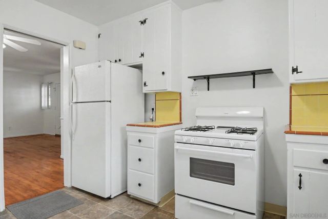 7037 Hillsboro, San Diego, CA 92120