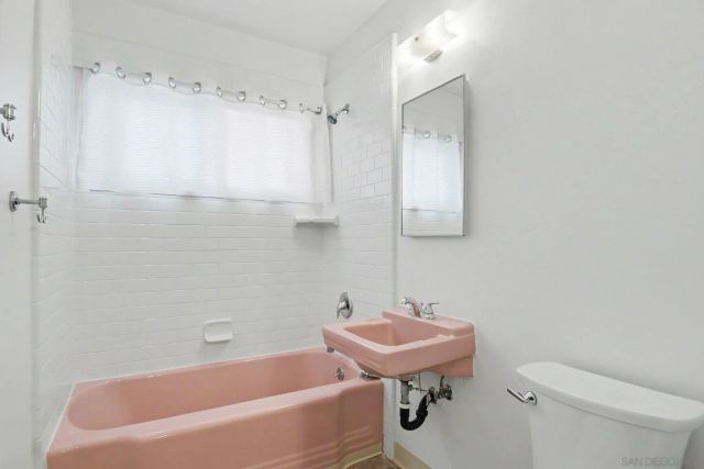 7037 Hillsboro, San Diego, CA 92120