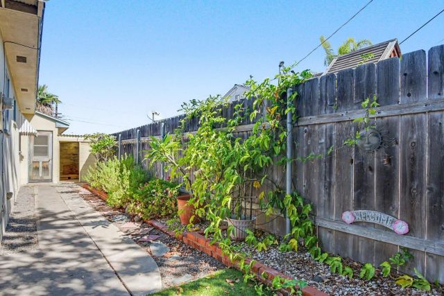 7037 Hillsboro, San Diego, CA 92120