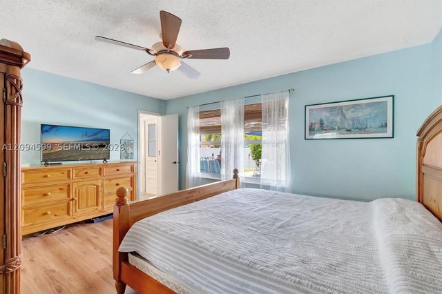 654 Bunting Dr, Delray Beach, FL 33444