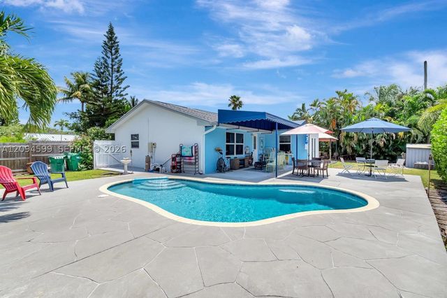654 Bunting Dr, Delray Beach, FL 33444