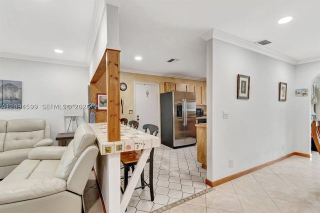 654 Bunting Dr, Delray Beach, FL 33444
