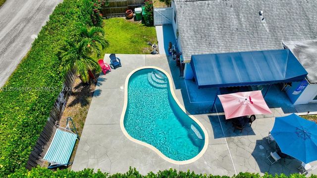 654 Bunting Dr, Delray Beach, FL 33444