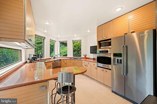 2908 ARGYLE DR, Alexandria, VA 22305