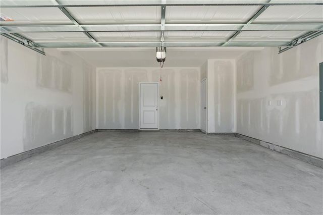22535 W 214th Street, Spring Hill, KS 66083