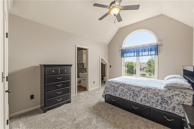 21020 W 81st Place, Lenexa, KS 66220
