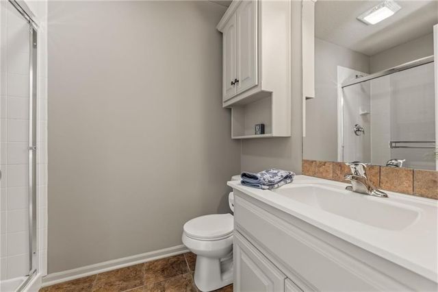 21020 W 81st Place, Lenexa, KS 66220