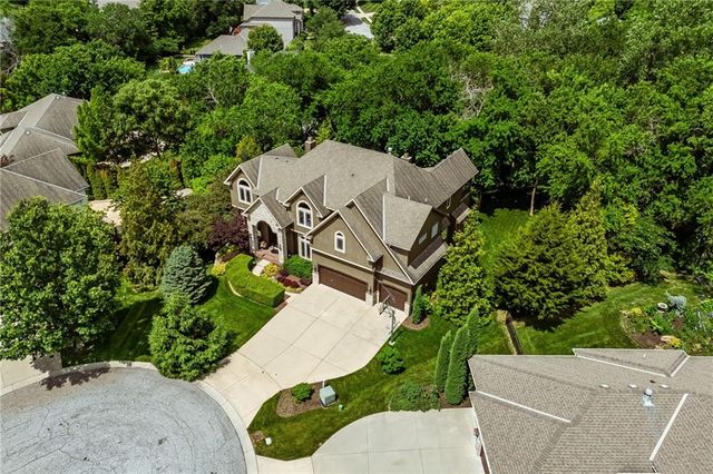 21020 W 81st Place, Lenexa, KS 66220