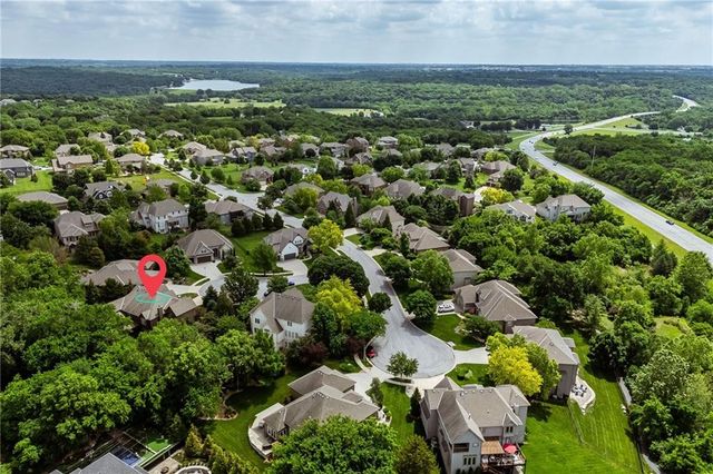 21020 W 81st Place, Lenexa, KS 66220