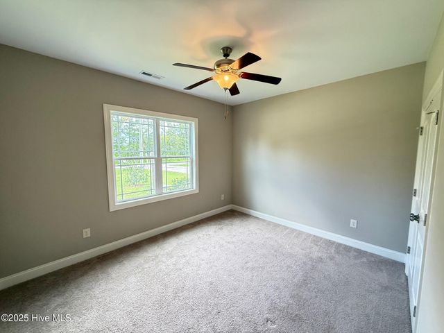 1306 Old Folkstone Road, Sneads Ferry, NC 28460