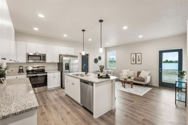 559 E Bayview Drive, Pueblo West, CO 81007
