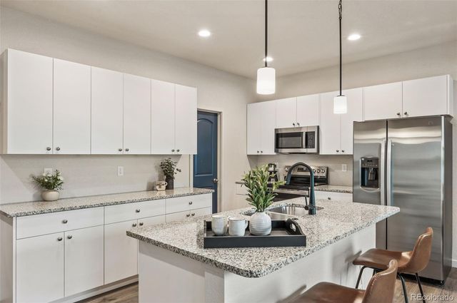 559 E Bayview Drive, Pueblo West, CO 81007