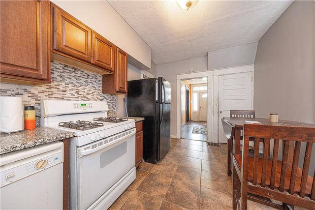 2007 Plainview, Brookline, PA 15226