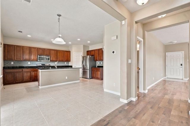 322 Tierra Rosa Place NE, Rio Rancho, NM 87124