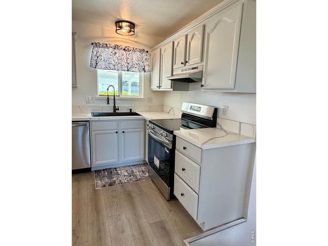 4422 W 9th St, Greeley, CO 80634