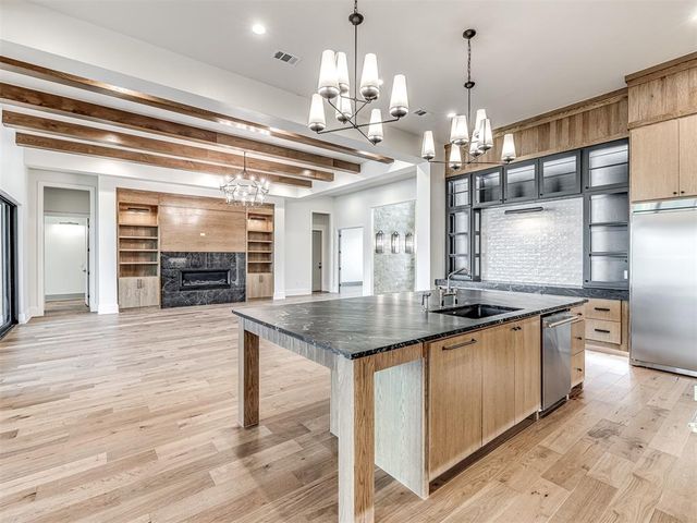 6001 Rare Eagle Court, Kingston, OK 73439