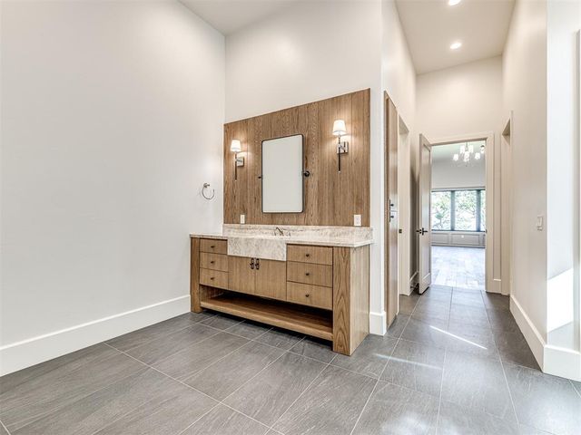 6001 Rare Eagle Court, Kingston, OK 73439