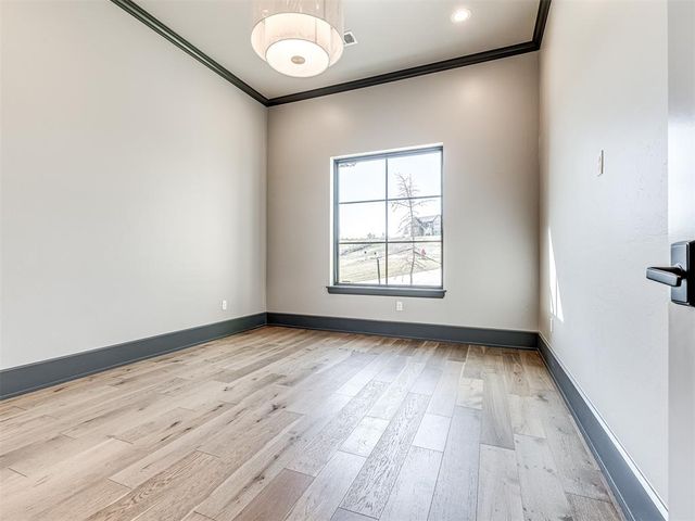 6001 Rare Eagle Court, Kingston, OK 73439