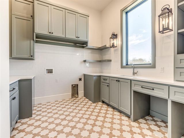 6001 Rare Eagle Court, Kingston, OK 73439