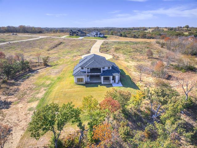 6001 Rare Eagle Court, Kingston, OK 73439